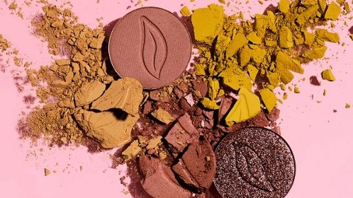 Vivid crushed mineral pigments of puroBIO organic eyeshadows Nickel Tested for sensitive skin