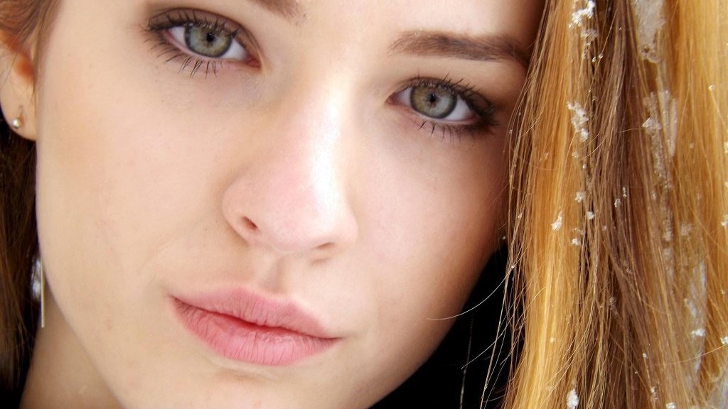 How to achieve the Italian Glow in New Zealand winter using organic makeup